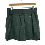 Orvis Women’s Embossed Pull-On Travel Skort in Green Size M Photo 11