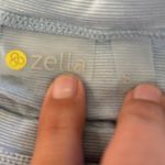 Zella  small top Photo 4