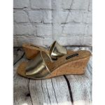 Nine West wedge sandal size 9.5 Photo 2