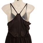 Sleeveless One Photo 3