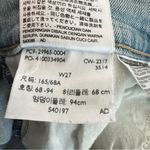 Levi's Levi’s Women’s Mid Length Mid Rise Light Wash Distressed Denim Shorts Size 27 Photo 9