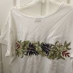 FINAL MARKDOWN Crazy shirt ladies tee large White Photo 4