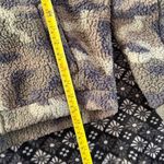 American Eagle  Fuzzy Sherpa ZipUp Photo 2