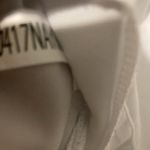 Vera Bradley  White Color Scrub Top Women’s Size XS 3 Pockets Photo 7