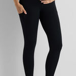 Quince  Ultra-Form Maternity Pocket Leggings Photo 0