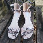 Cole Haan New in box  wedge floral sandals size 7 Photo 2