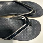 Vionic  WAVE BLACK THONG‎ SANDALS, WOMEN SIZE 10 great condition comfortable Photo 3