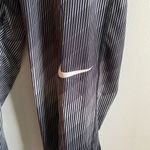 Nike  Womens Pro Cool Stairstep Capri Pants Photo 5