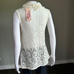 Pretty Angel  Crème Lace Vest Size M NWT Photo 3