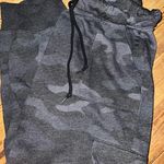 PINK - Victoria's Secret PINK Victoria’s Secret Photo 0