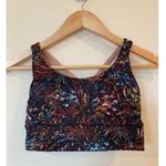Lululemon Sports Bra Top Women's Size 4 Criss Photo 0