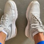 Nike Gym Shoes Photo 0