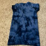 Lululemon swiftly tech short sleeve blue tye die size 6 Photo 2
