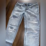 American Eagle  Tomgirl jeans size 2 Photo 1