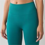 Lululemon  Zone In Tight Compression Leggings in Forage Teal - Size 2 Photo 3