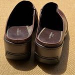 Liz Claiborne  Boast Brown Leather Slip-On Clogs Size 8 Photo 5