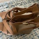EXPRESS Tan  wedges Photo 0