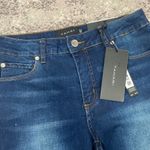 Tahari NWT  Women's Dark Wash Fit Skinny Chloe Denim Jeans 6/28 Photo 1