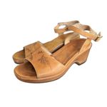 Dansko Y2K‎ 2000'S VTG. FLORAL LEATHER  CHUNKY SANDALS HEELS SZ. 7/37. Photo 4