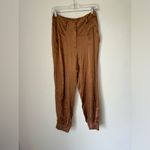 Intermix Raleigh 100% Silk Tapered Pants Ankle Zip Tailored Pleated Size 4 Photo 1