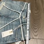 Good American  Petite Girlfriend‎ Mid Rise Relaxed Distressed Jean Shorts Blue 27 Photo 5