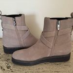 Donald Pliner NWOB Suede Lug Heel Booties CAPTAIN Photo 11
