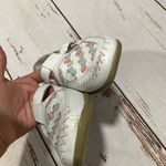 MUSHROOM WHITE PASTEL WEAVE TOE LEATHER T STRAP MARY JANE SHOES Size 5 Photo 7