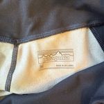 Patagonia Centered Crops size Medium Photo 2
