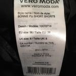 VERO MODA 4 pocket faux leather shorts! Super cute Photo 5