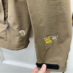 Mountain Hardwear Mountain Hardware outdoor adventure zip up jacket women's medium. Photo 1