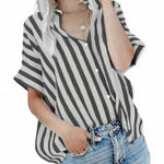 Boutique Striped Grey Striped Women's Button Up Short Cuffed Sleeve Top Shirt New Photo 0