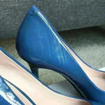 Vince Camuto  Caelyn Patent Leather Pump SZ5M/35 Photo 1