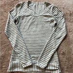 Athleta  Women's Long Sleeve striped pop‎ space dye black and white Sz 2XS Photo 0