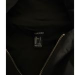 Forever 21  Black Hooded Zip Up Windbreaker Jacket Size Women's Large Photo 4
