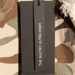 Kendall + Kylie NWT  Camo jeans Photo 5