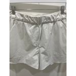 Lululemon Cinchable Waist HR White Woven Short 3.5" Relaxed Fit Sz L Photo 3
