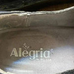 Alegria Algeria Den-435W Brenna embossed shoes flat black women slip on leather 38 (7.5) Photo 5