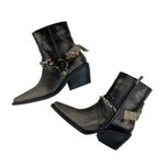 Steve Madden - Clyde Distressed Boots in Brown & Black Photo 1