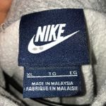 Nike crop top hoodie size XL gray and white athletic top workout sweatshirt Photo 4