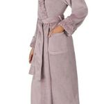 NWT Carol Hickman Women's dusty purple Robe size M. Super warm and fuzzy! Size M Photo 2