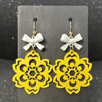 Handmade Yellow and White Floral Drop Earrings Photo 0