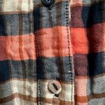 Skies Are Blue  Plaid button up shirt Size Medium Photo 3