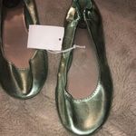 SO NWT  Metallic Ballet Flats, size 6 Photo 1