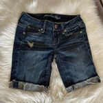 American Eagle Shorts Womens 2 Midi Denim Low Rise Distressed Stretch Cuffed Hem size 00 Photo 0