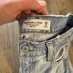 Abercrombie & Fitch Abercrombie High Rise 90s Relaxed Light Jeans Photo 2