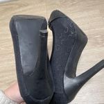 Guess open toe shoes US7 Photo 2