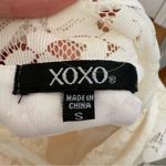 XOXO Women’s White Lace Short Sleeve Sleeveless Top Size Small EUC Photo 4