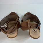 Vince Camuto Women's Sandals Size 8.5M Tan Gladiator "Evel" Leather cone Heel Photo 4