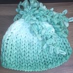 New Handcrafted Chunky Knit Ombré Scarf and Beanie Winter Accessory Set Photo 5