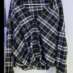 SheIn Plaid Flannel Size Large Black and White Photo 1